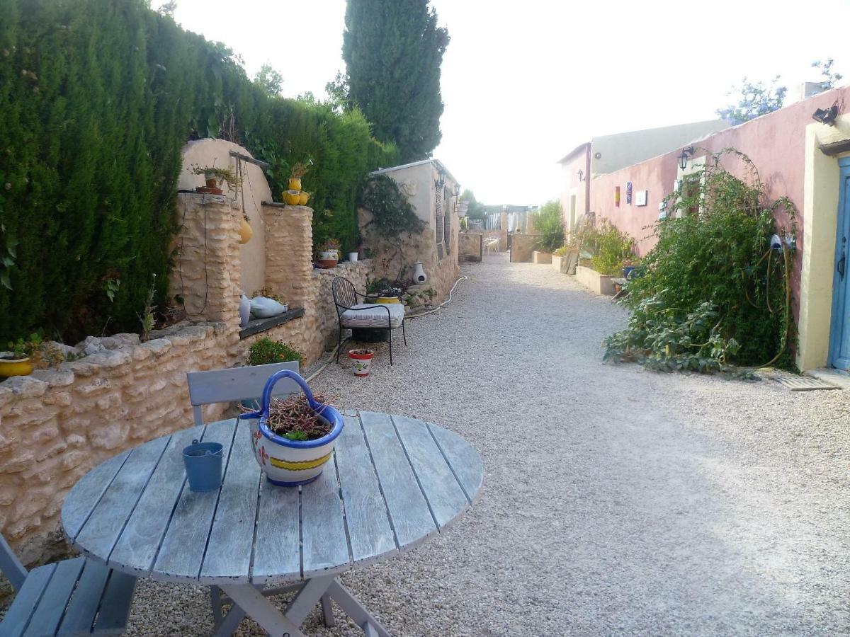 Casa Rural Ubeda - B&B - Pinoso-Alicante Екстериор снимка